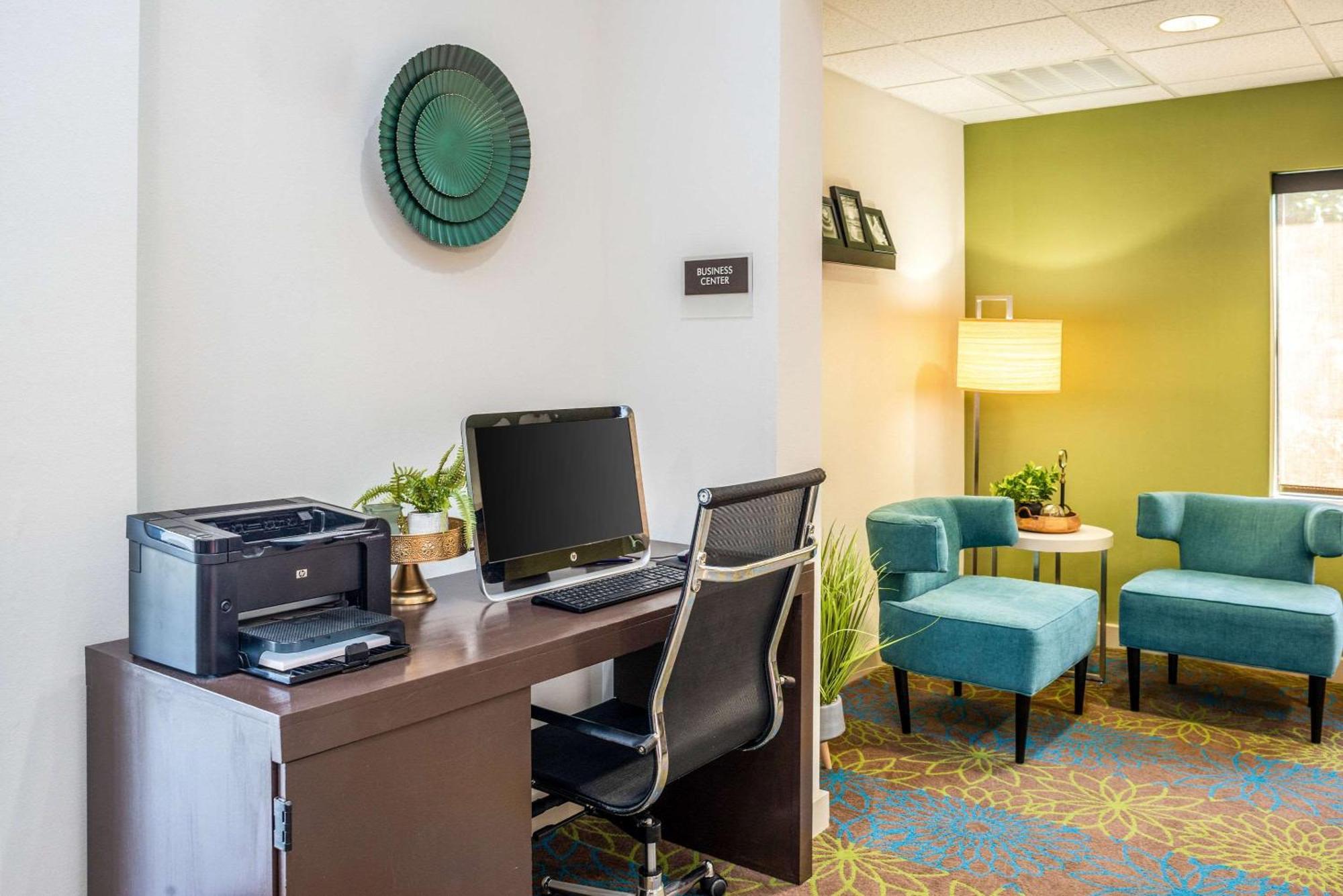 Sleep Inn & Suites Harrisonburg Near University Εξωτερικό φωτογραφία