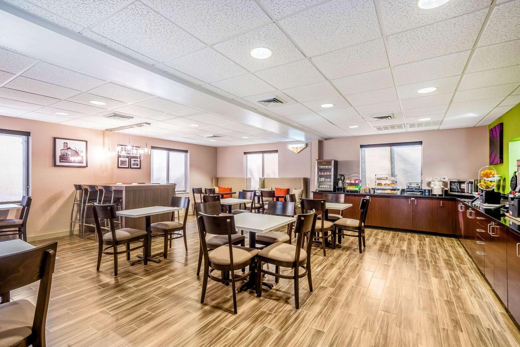 Sleep Inn & Suites Harrisonburg Near University Εξωτερικό φωτογραφία