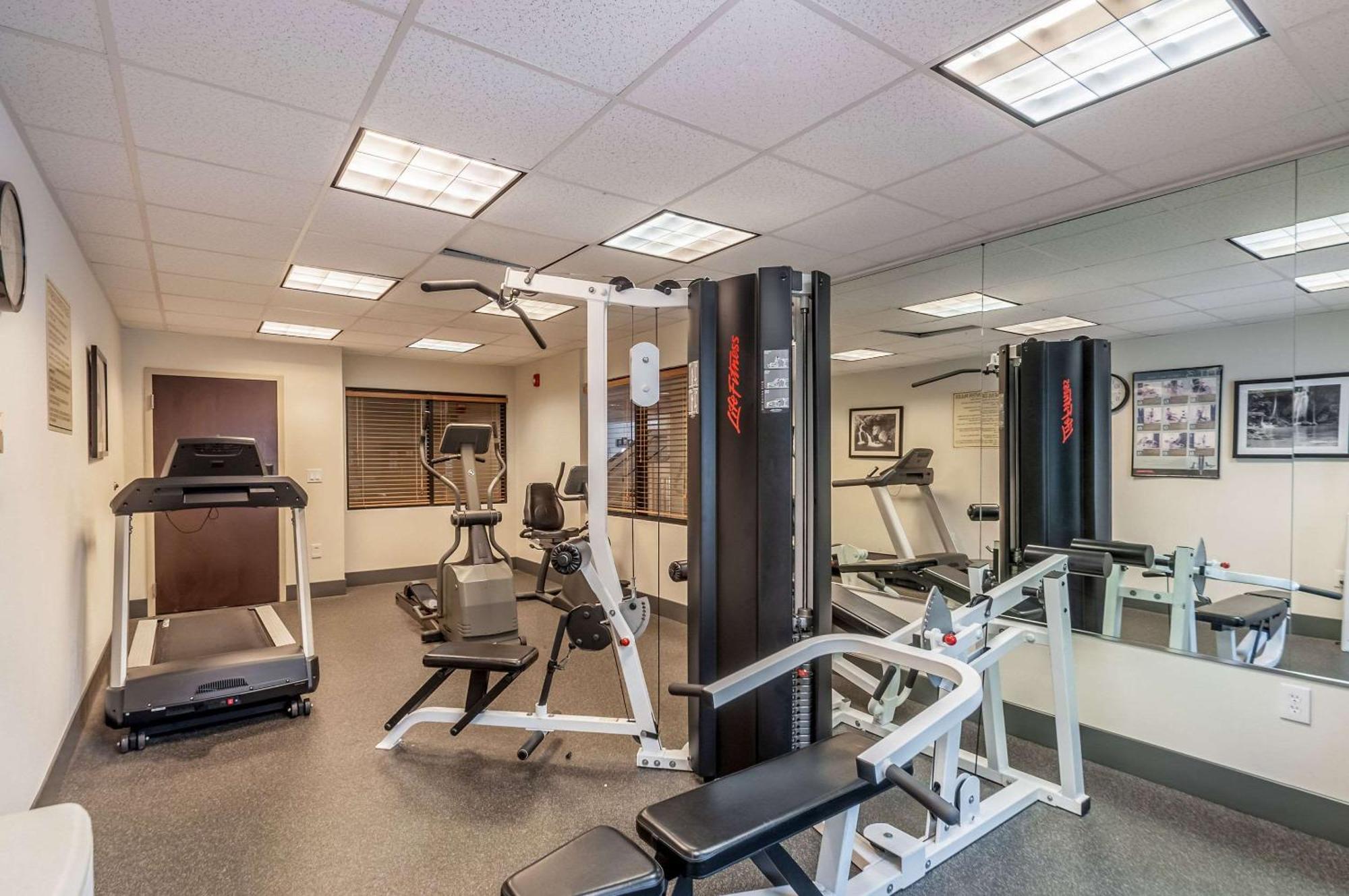 Sleep Inn & Suites Harrisonburg Near University Εξωτερικό φωτογραφία